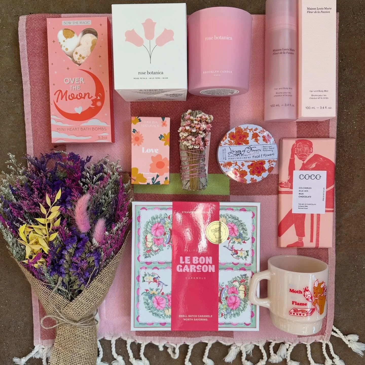 Valentine&rsquo;s Day gift ideas that we&rsquo;re loving in the shop 🥰💘💝

Come pick up something cute for yourself or that special someone - we&rsquo;re here &lsquo;til 7 today!

#nestdetroit #valentinesday #gifts #shoplocal