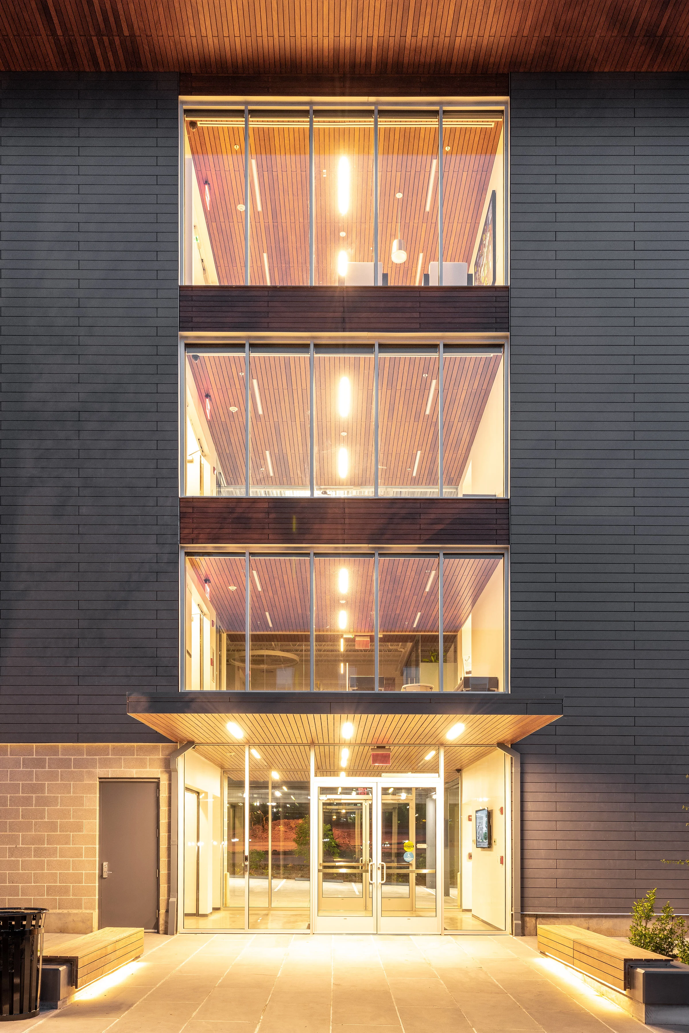 5.25.18-GiddingsAveExterior-14.jpg