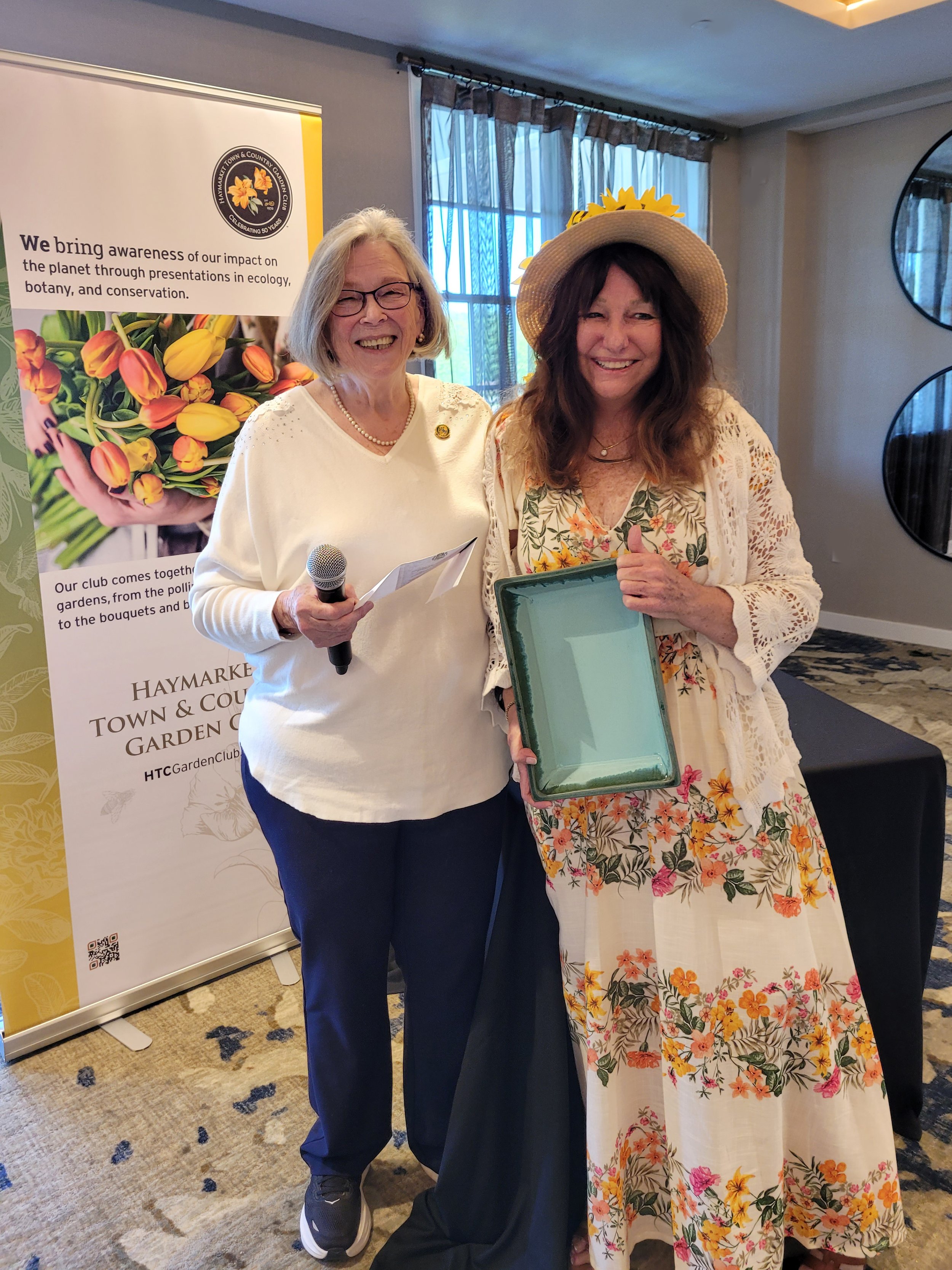 Jane with Linda, a 1st Place, Flower Show Award winner