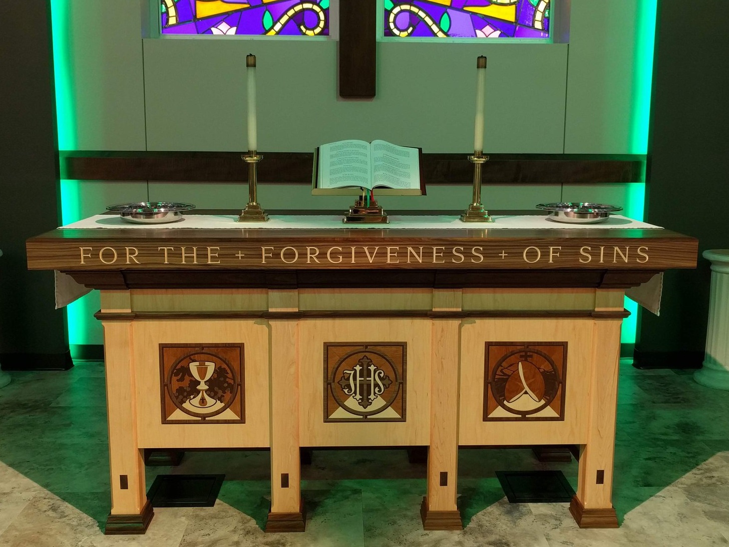 altar+2.jpg
