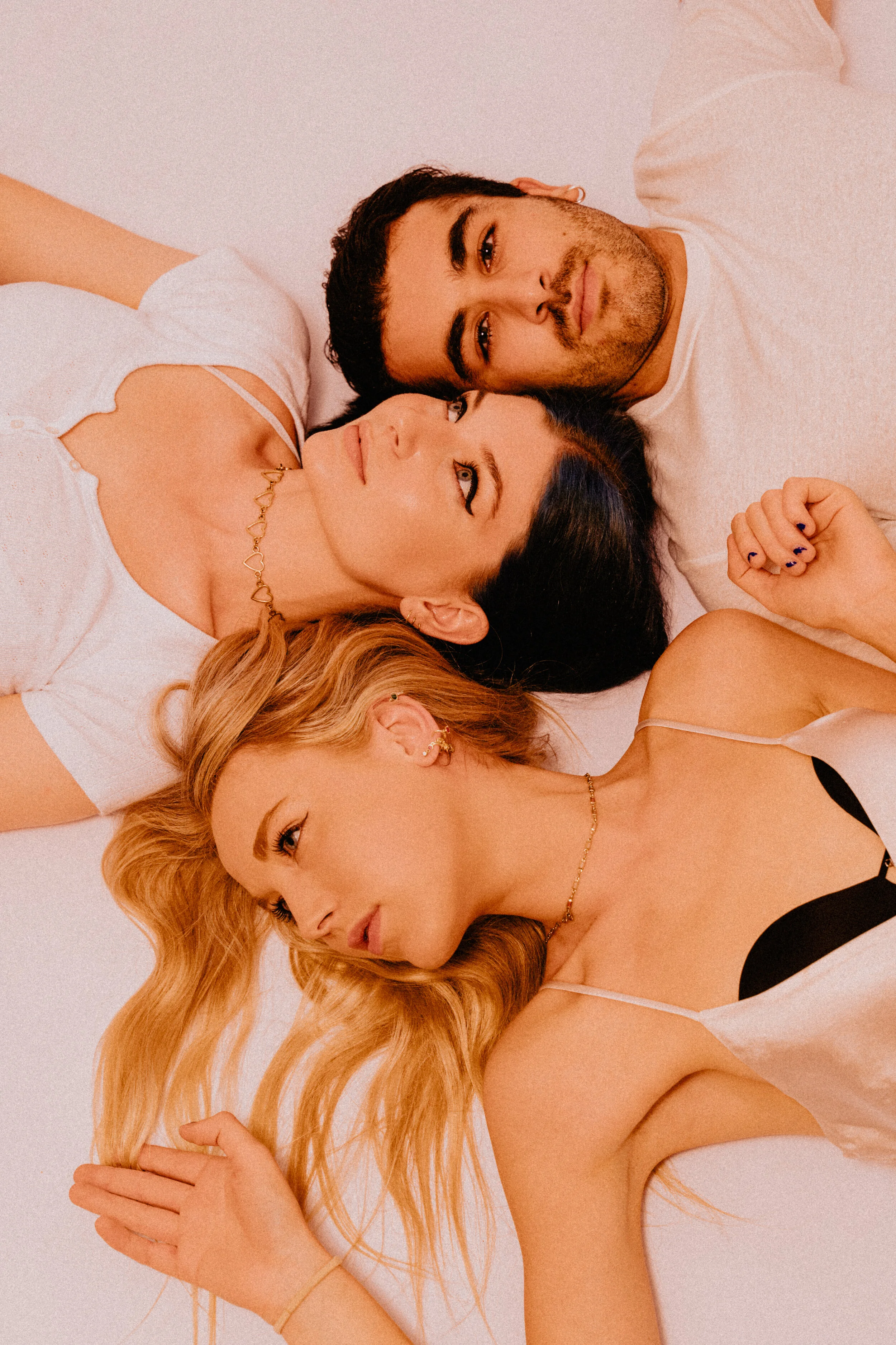 Sarah Wolfe Teams Up With the Flowers for Pop Banger "100 Times"