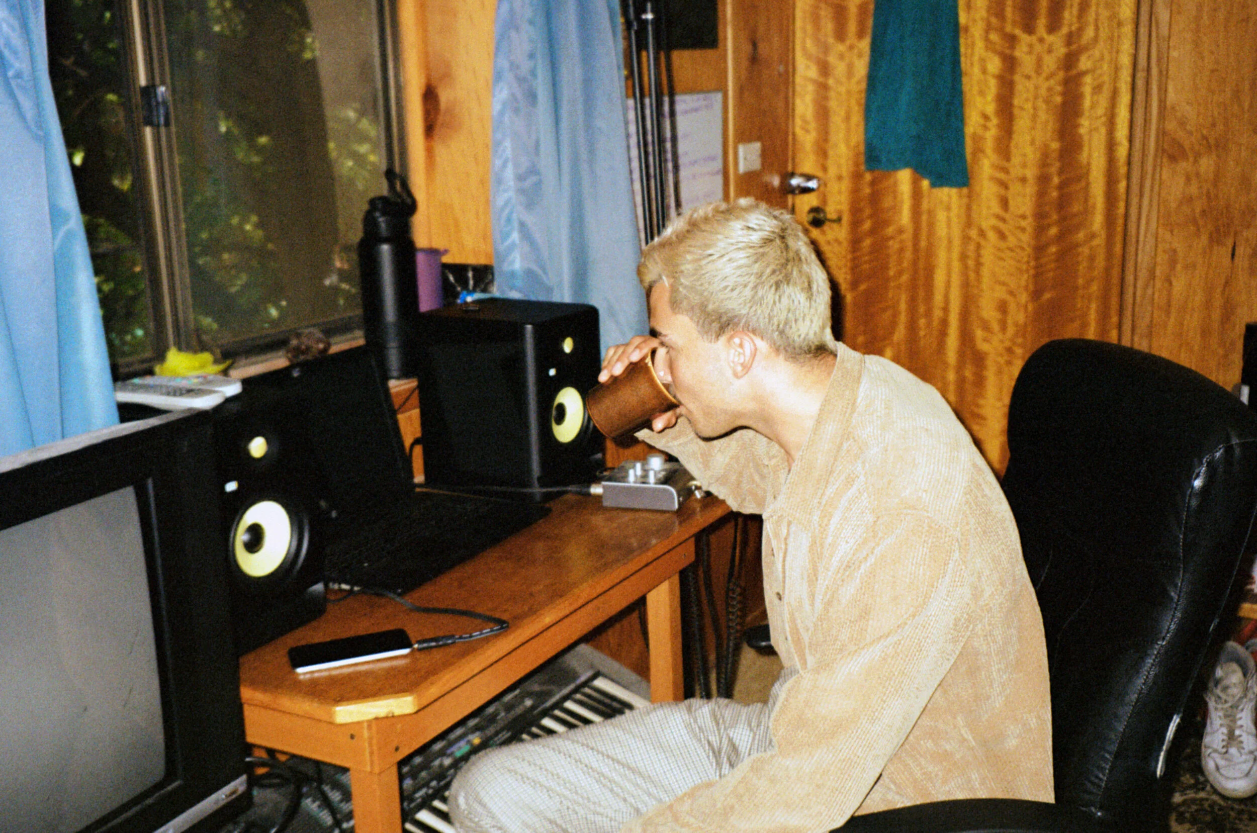 Kirklandd Continues to Get Into Our Feels With Brooding Track "Feel Alive"