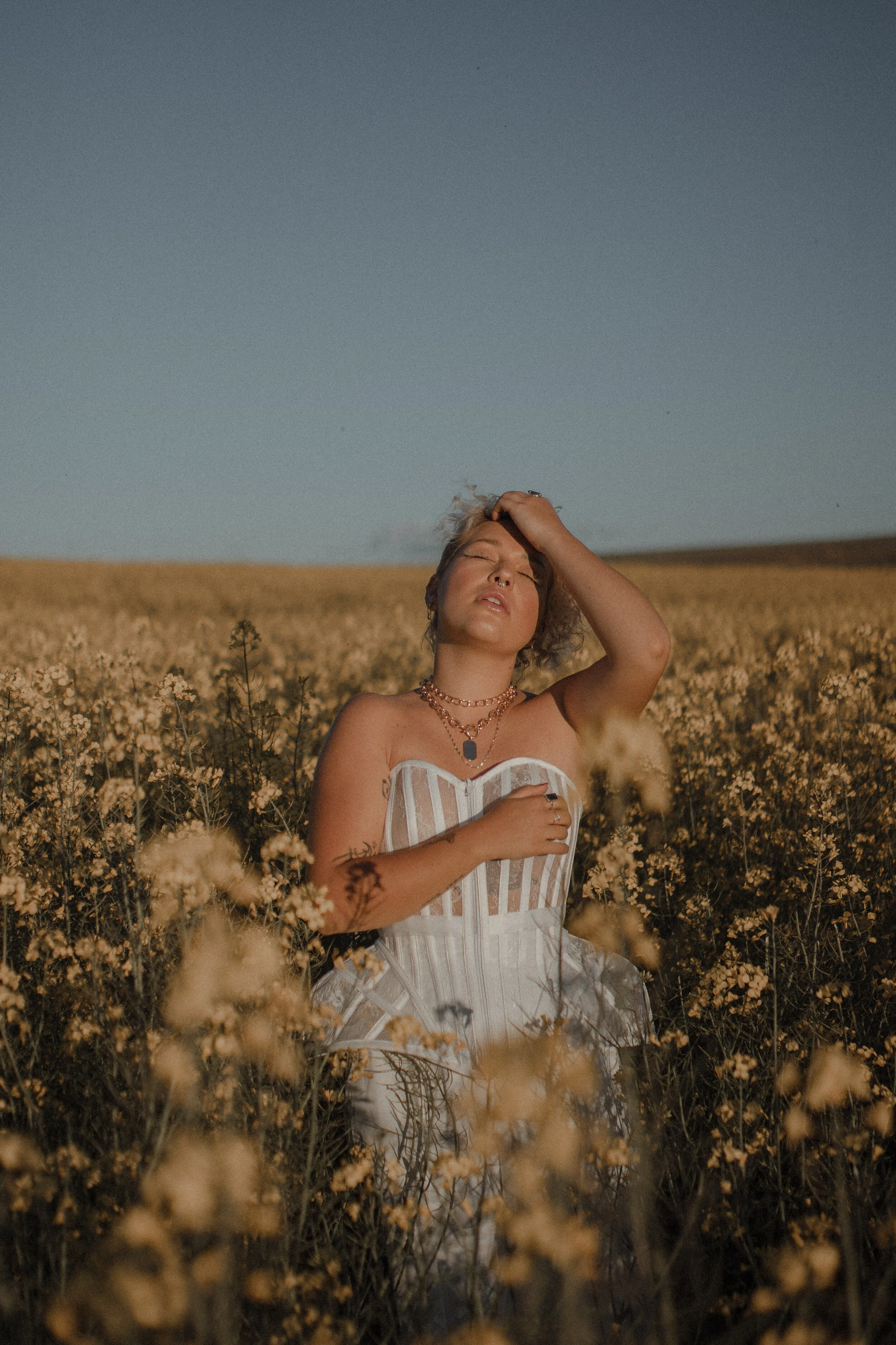 Aya Yves’ releases her heavenly new single “Brave”