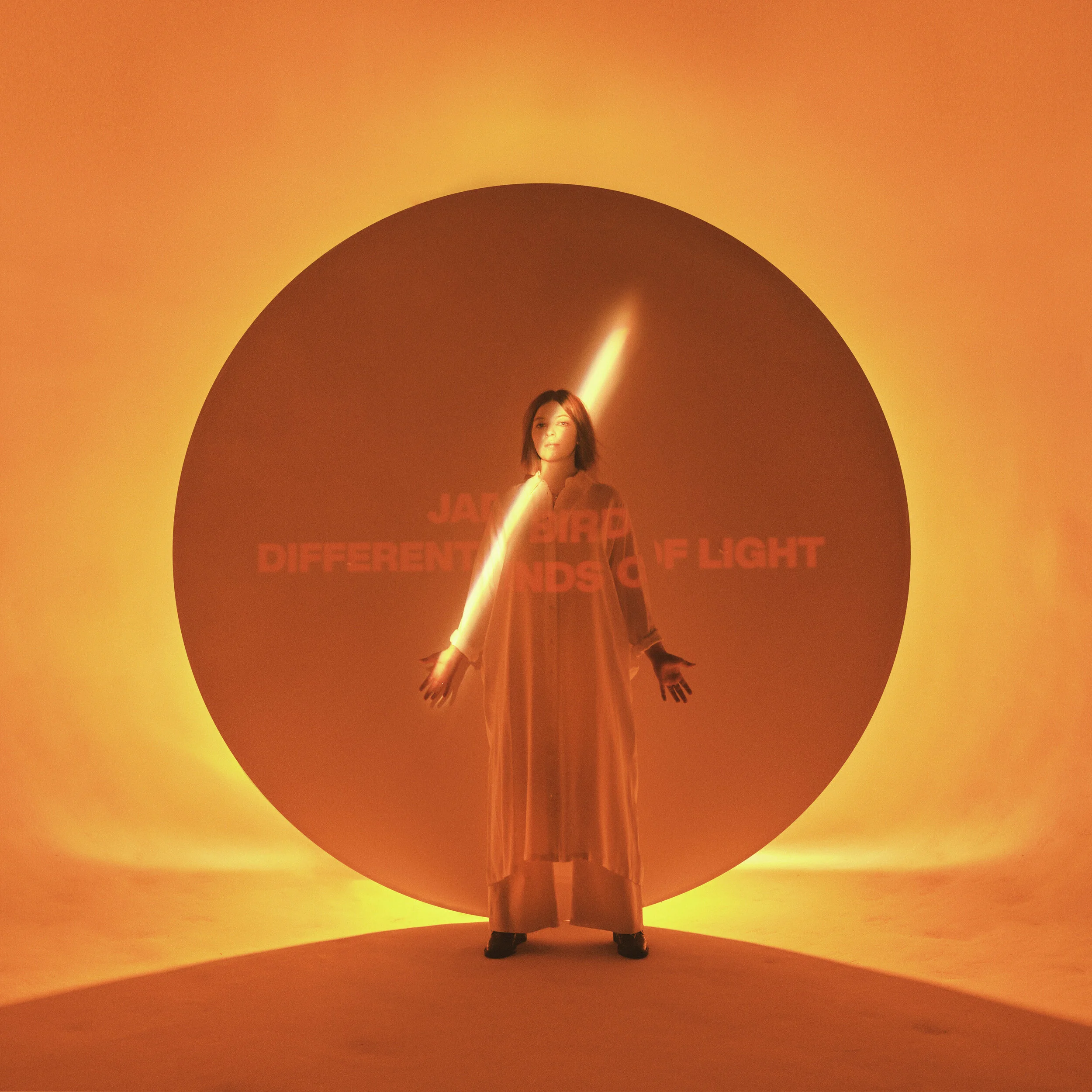 Jade Bird Dazzles Us With "Different Kinds of Light"