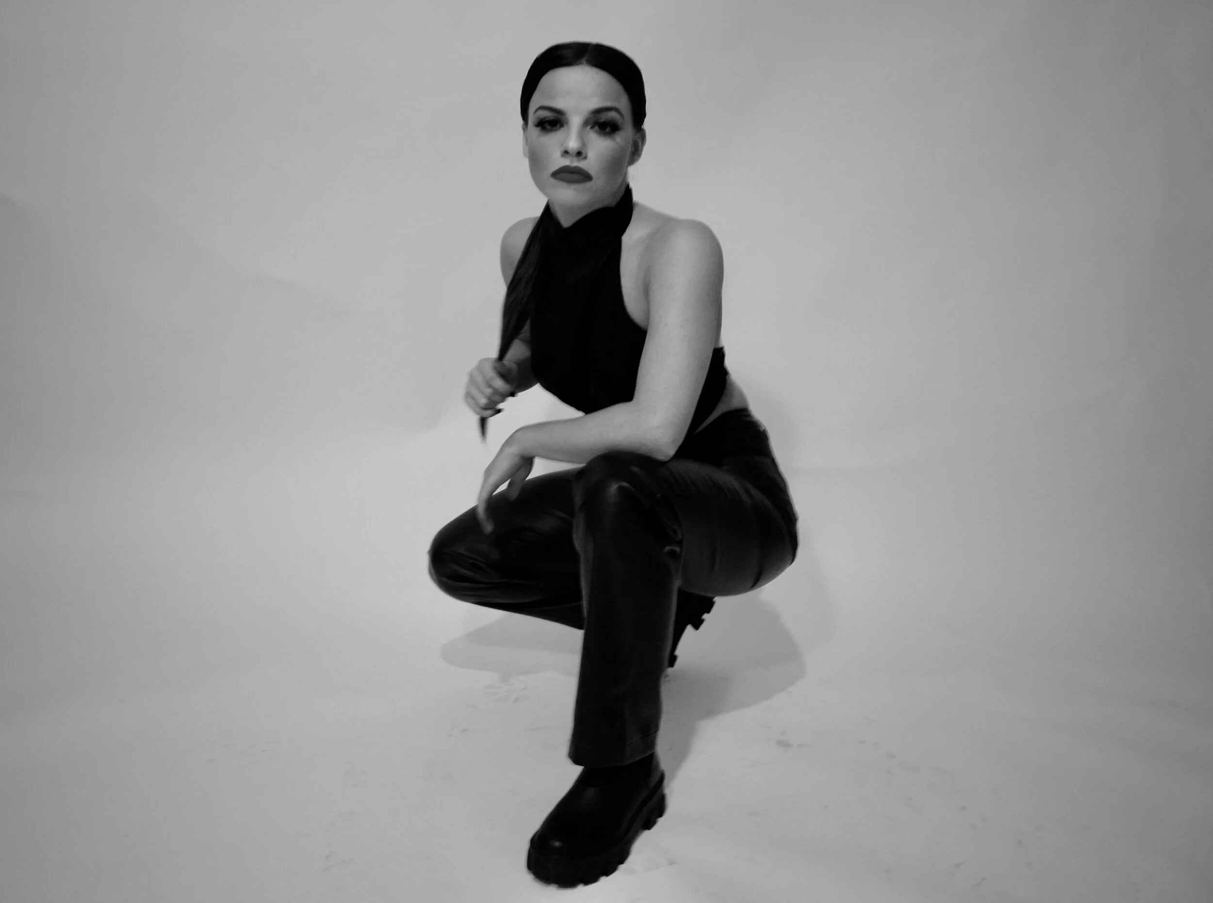 Ivy Adara Releases Latest Pop Track "Apartment No.2"