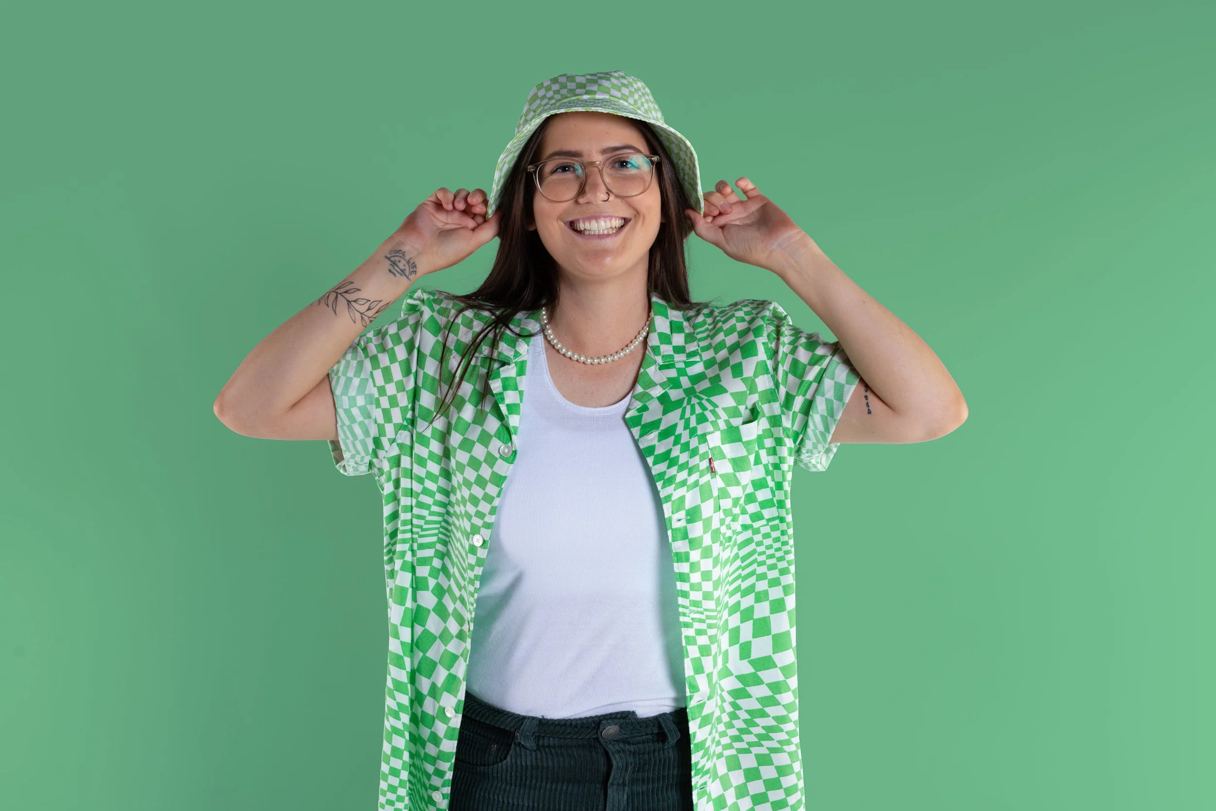 Indie Pop Sensation KARLOU Shines in 'STMF (sorry to my friends)'