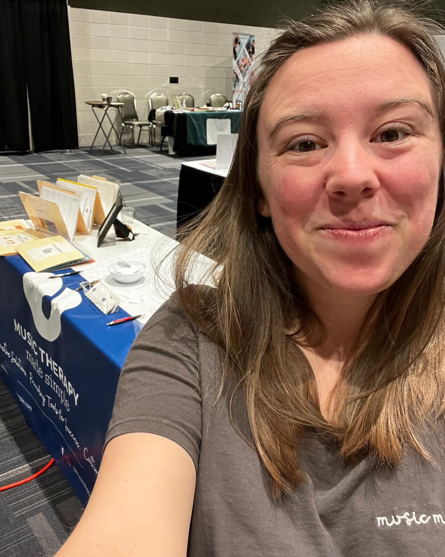 I had such a great time at @glrconference getting to meet new faces &amp; connect with some &ldquo;internet friends&rdquo; in person 🤩

Also SO COOL to hear how our resources, social media posts, and even apparel have helped you in your clinical wor
