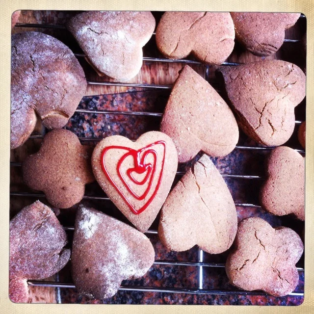 Little Storytellers heart biccie.jpg