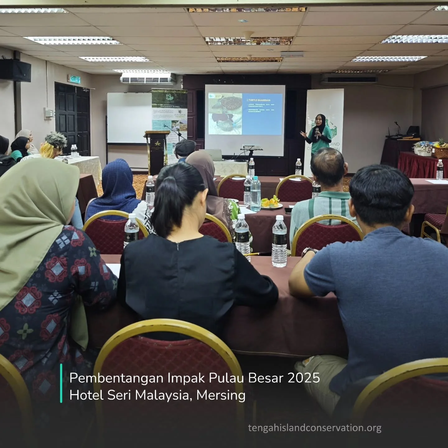 Waste becomes manageable when communities lead and when tourism operators choose to act together.

Through shared responsibility and collaboration, small actions grow into island-wide change.

At the 'Pembentangan Impak Pulau Besar 2025', we presente