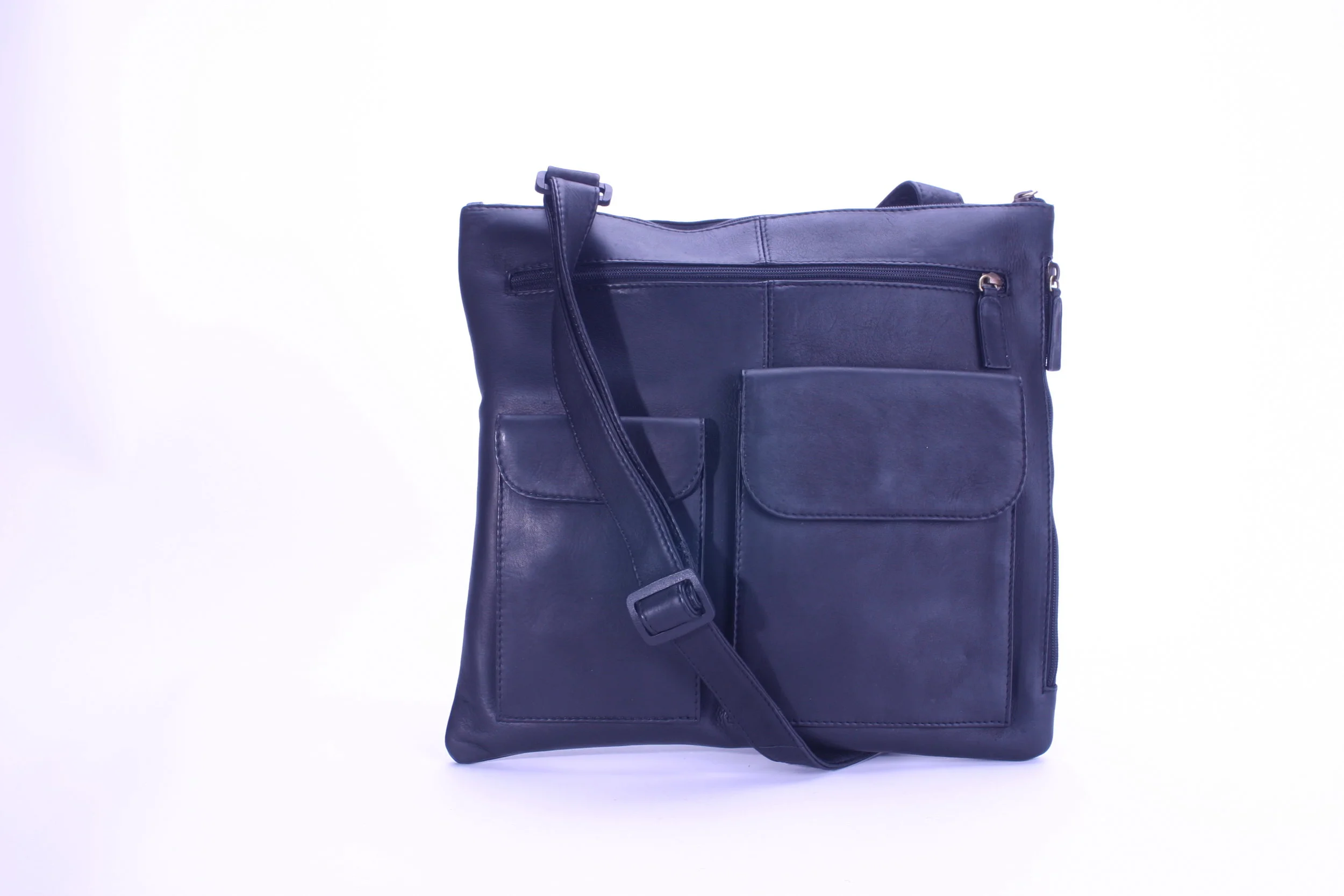 Hobo - Flat car bag in black.JPG