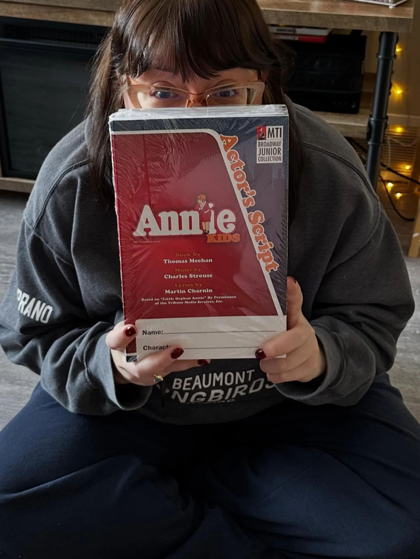 Annie scripts are here! Our full and junior classes are both already half-full so grab your spot soon 😀

You can register at https://www.talbertvoicestudios.com/spring-2026-annie