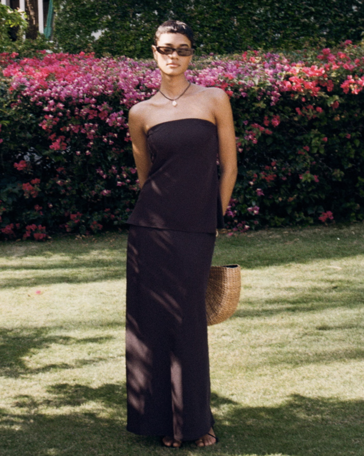 ABERCROMBIE_RESORT_KATIEBALISCOLLECTIVE_STYLIST_BLACKCOLUMNDRESS.png