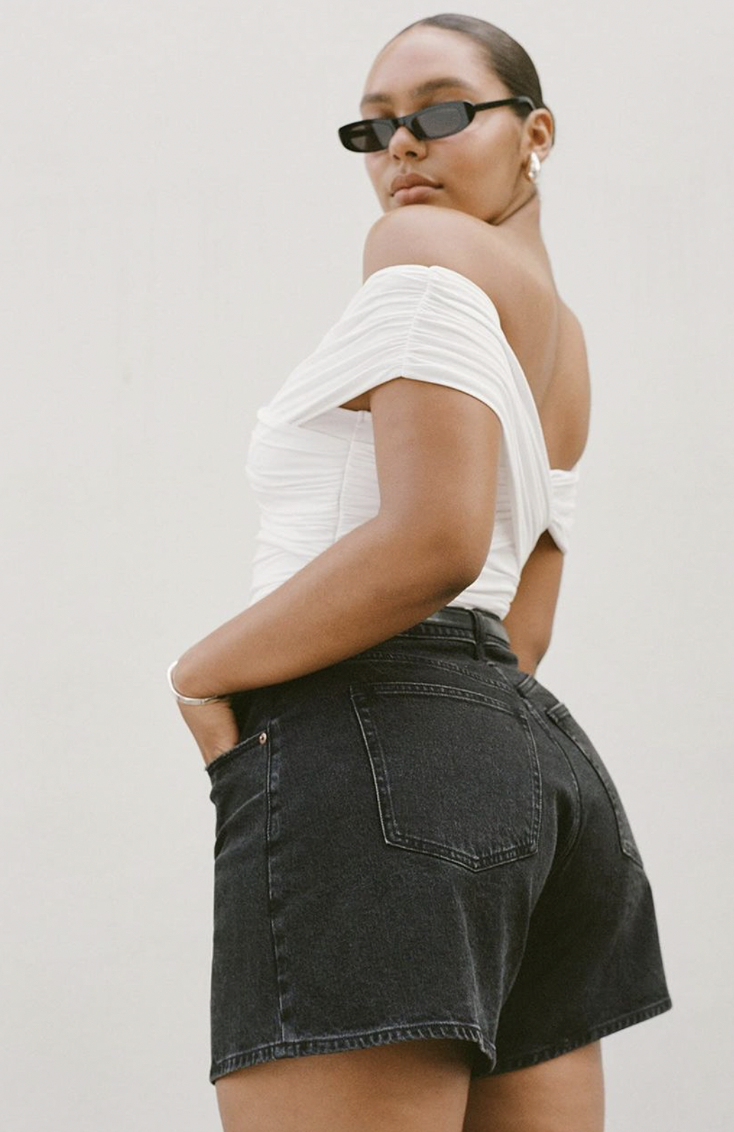 ABERCROMBIE&FITCH_KATIEBALISCOLLECTIVE_13.png