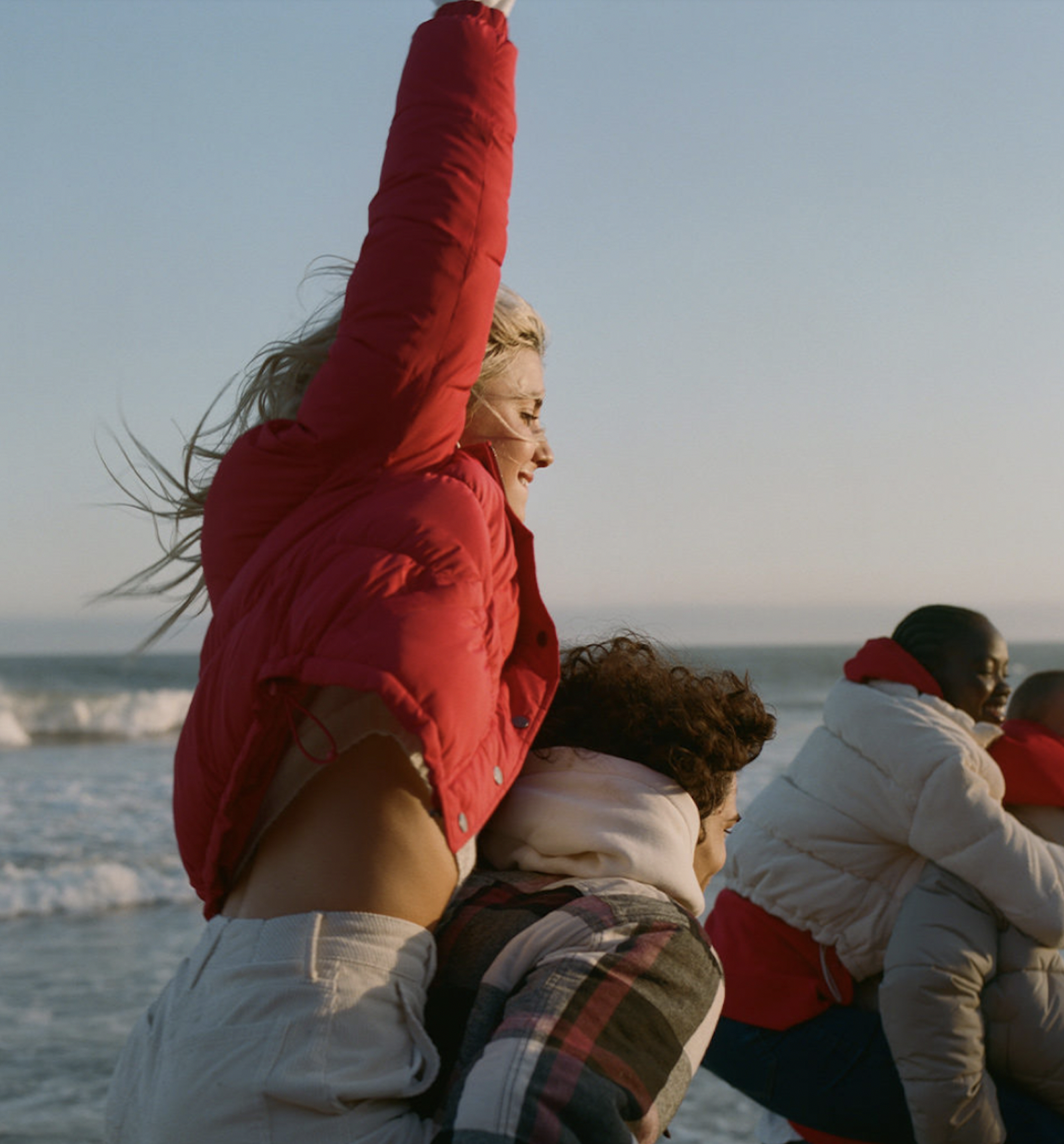 HOLLISTER_KATIEBALISCOLLECTIVE_CHRISTMAS2022_3.png
