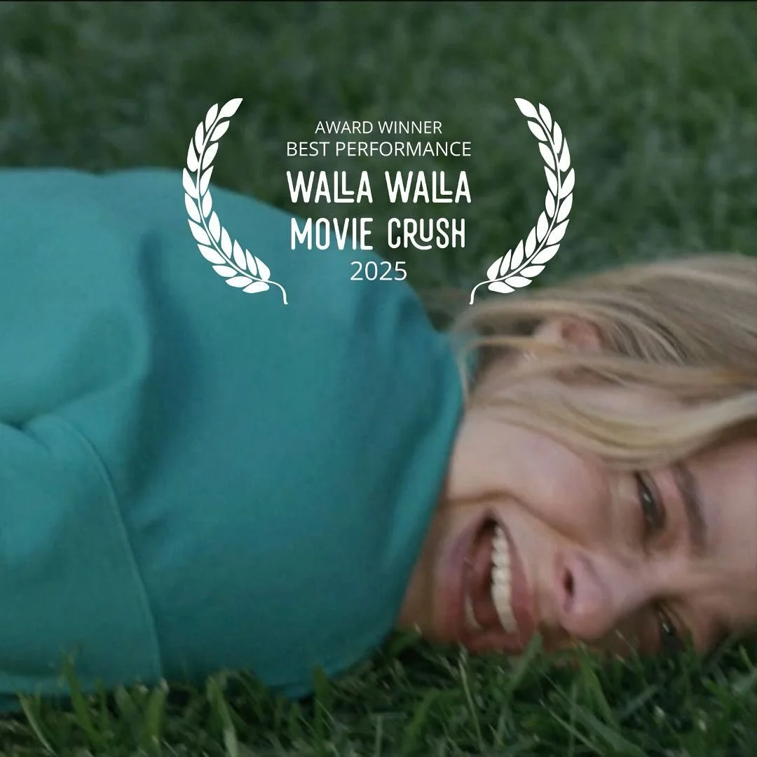 @joannaleedsofficial won our Best Performance Award at @themoviecrush earlier this month and she would scored top prize for Best Q&A if we doled out such an honor. Joanna’s star turn in BULLDOZER is genius, part Mary Tyler Moore, part Alan
