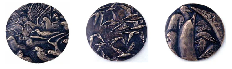 1992, Gulls; Terns; Gannets – West Coast Sundays series, Cast bronze, from left to right: 125mm; 115mm; 115mm diameter. Artis gallery, Auckland.