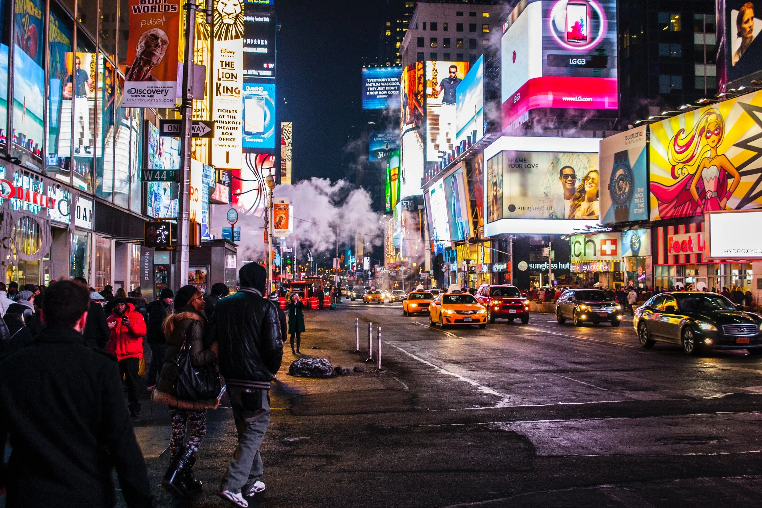 What is the Difference Between Marketing and Advertising?