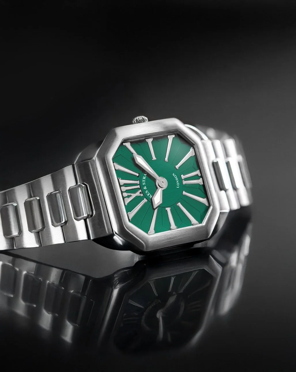 W1 AM Green on the side.jpg