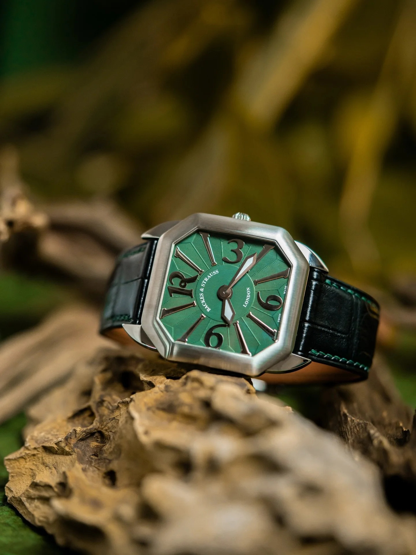 The Berkeley W1 Ranthambore Reserve edition is a tribute to the Royal Bengal Tiger and the Ranthambore landscape. A wonderful collaboration with @rosethewatchbar . Limited to only 5 pieces.