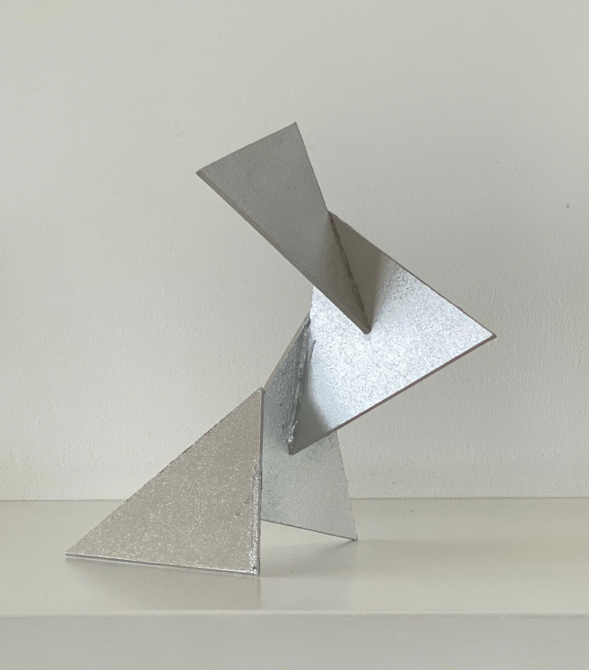 4 TRIANGLES 8.10