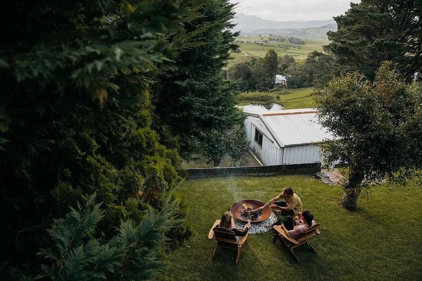 Who needs a weekend escape? Come and explore the beauty of the South Coast and then relax in the sauna, by the fire or why not the outdoor bath?! I&rsquo;ll even tell you where my favourite waterhole is.  Last minute weekend available! 

A message fr