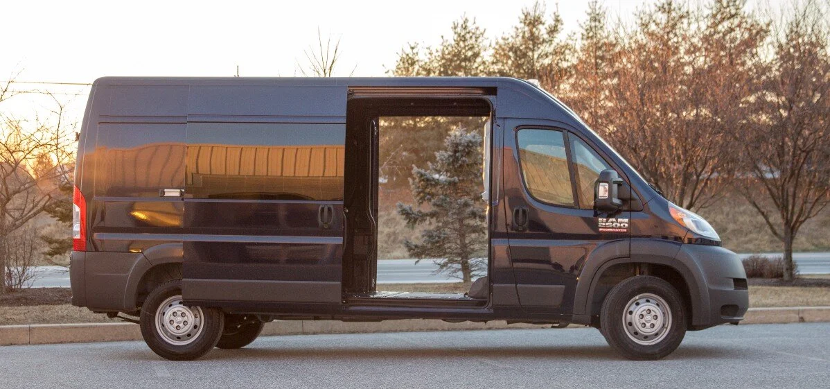 Dual Sliding Doors for more shooting possibilities