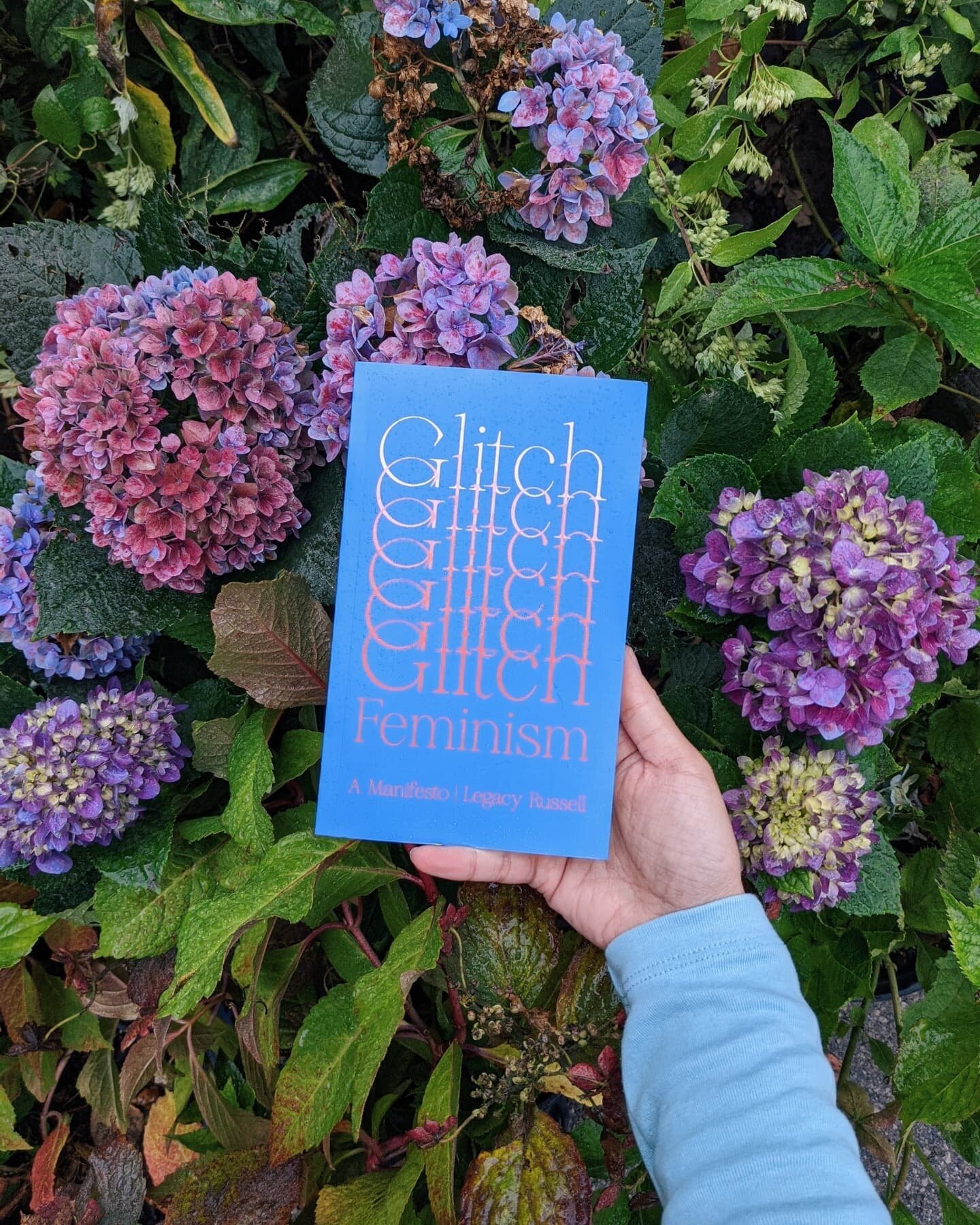 hello! i have a review out today of legacy russell's (@ellerustle) art criticism x manifesto essay collection Glitch Feminism (published by @versobooks) on @femmeartreview at FemmeArtReview.com/Reviews &mdash; link is also in my bio! 🥰🌈🌌 
⠀⠀⠀⠀⠀⠀⠀⠀