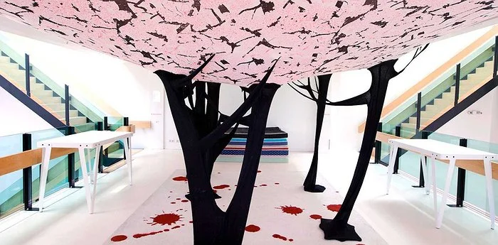 Nadine Stijns - table.jpg