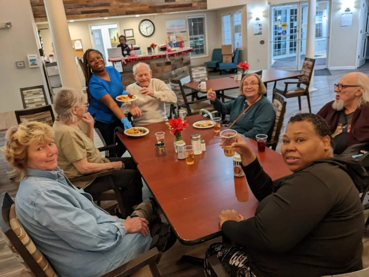 Cheers to good company, great conversations, and a little happy-hour happiness! 🥂
.
.
.
#AssistedLiving #SeniorLiving