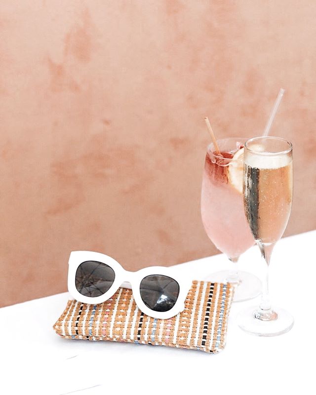 The rain has stopped, the sun is coming out and it should be a warm bank holiday weekend! We are already on the BH countdown 🕶🥂💝⠀
.⠀
#sunnies #thepinklady #prosecco #cheers #popthechampagne #summersunglasses #LTKunder20 #liketkit #travelvibes #pin