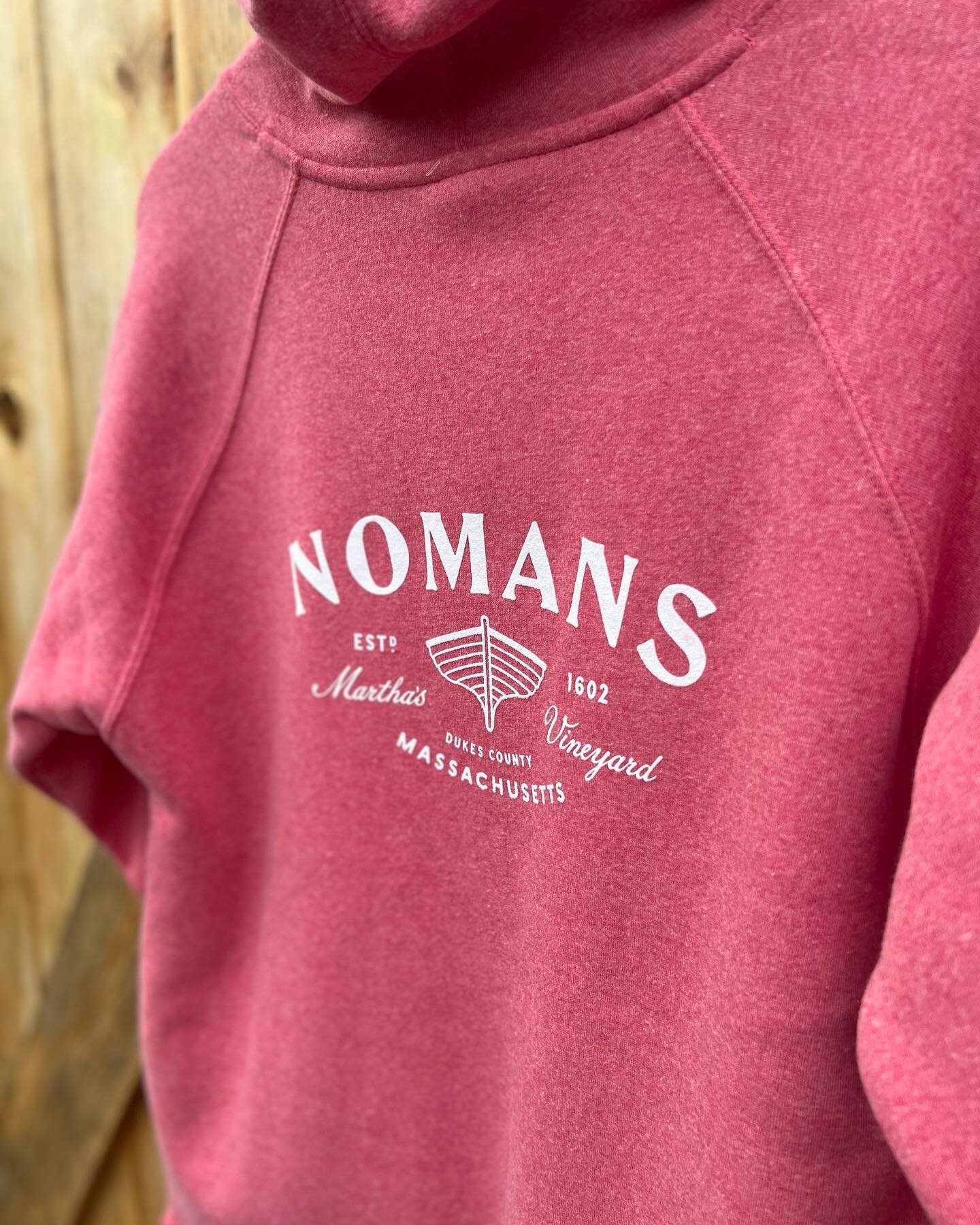 New Merch Alert 🚨 

The Nomans Original Logo Pullover Hoodie - Pomegranate 

Available in Youth Sizes XS-XL 👨&zwj;👧

#linkinbio ⬆️ or shop 24/7 NomansMV.com 📱 

#newmerch #newmerchandise #newmerchalert🚨 #newmerchalert #swag #style #inspo #fashio