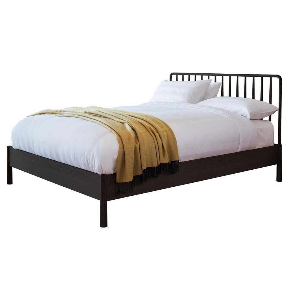 Houseology Collection Wheatley Spindle Bed
