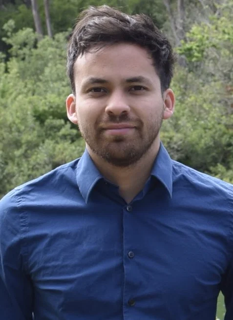 Ignacio Salas University of California, Berkeley University of California, San Francisco Interests: climbing, cycling, cooking, intended puns, being outdoorsy and indoorsy - a man of many doors.