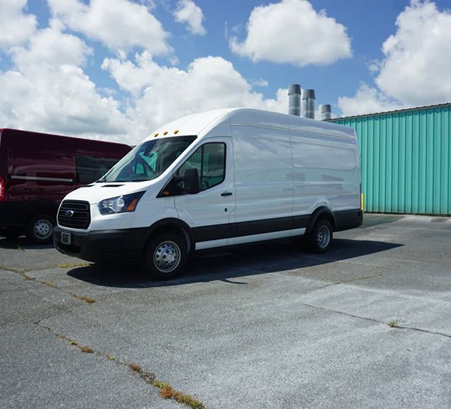 We can upfit YOUR van!
-
-
-
#custom#upfit#onlythebest#vans#commercial#builtbythebest#ford#transit#luxurylifestyle#trendingnow#trending#urban#automotive#automotivephotography