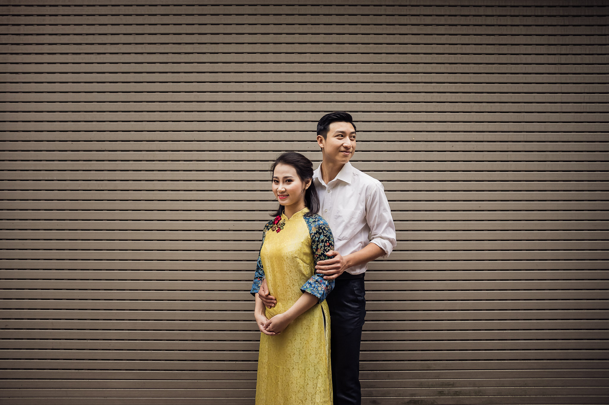 HANOI OLD QUARTER WEDDING PORTRAIT SESSION Photographed by Top Indian Wedding Photographer Manish and Sung Photography.