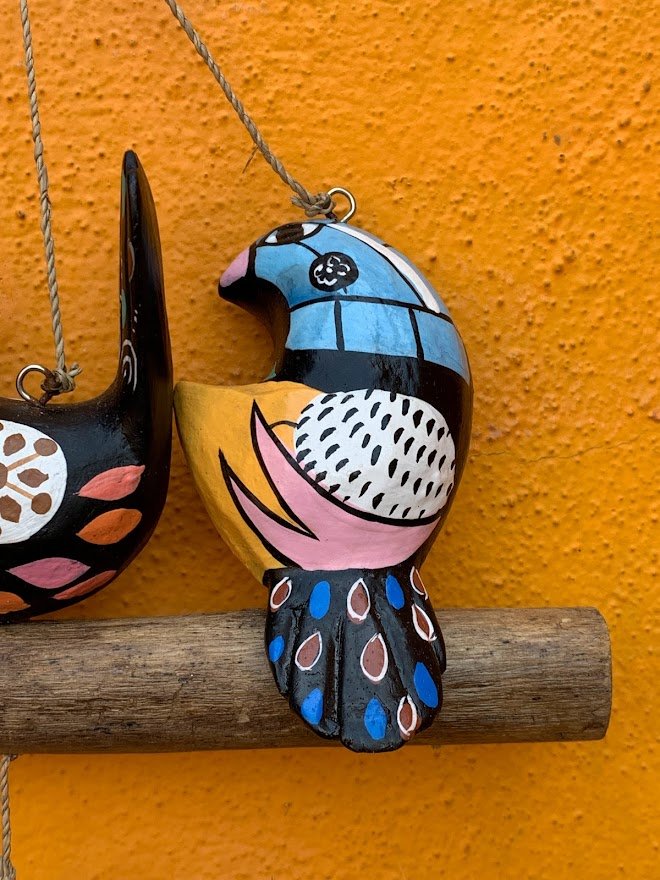 Three Friendly Birds Hanging Beads And Bells WY297 — Lost Objects, Found  Treasures