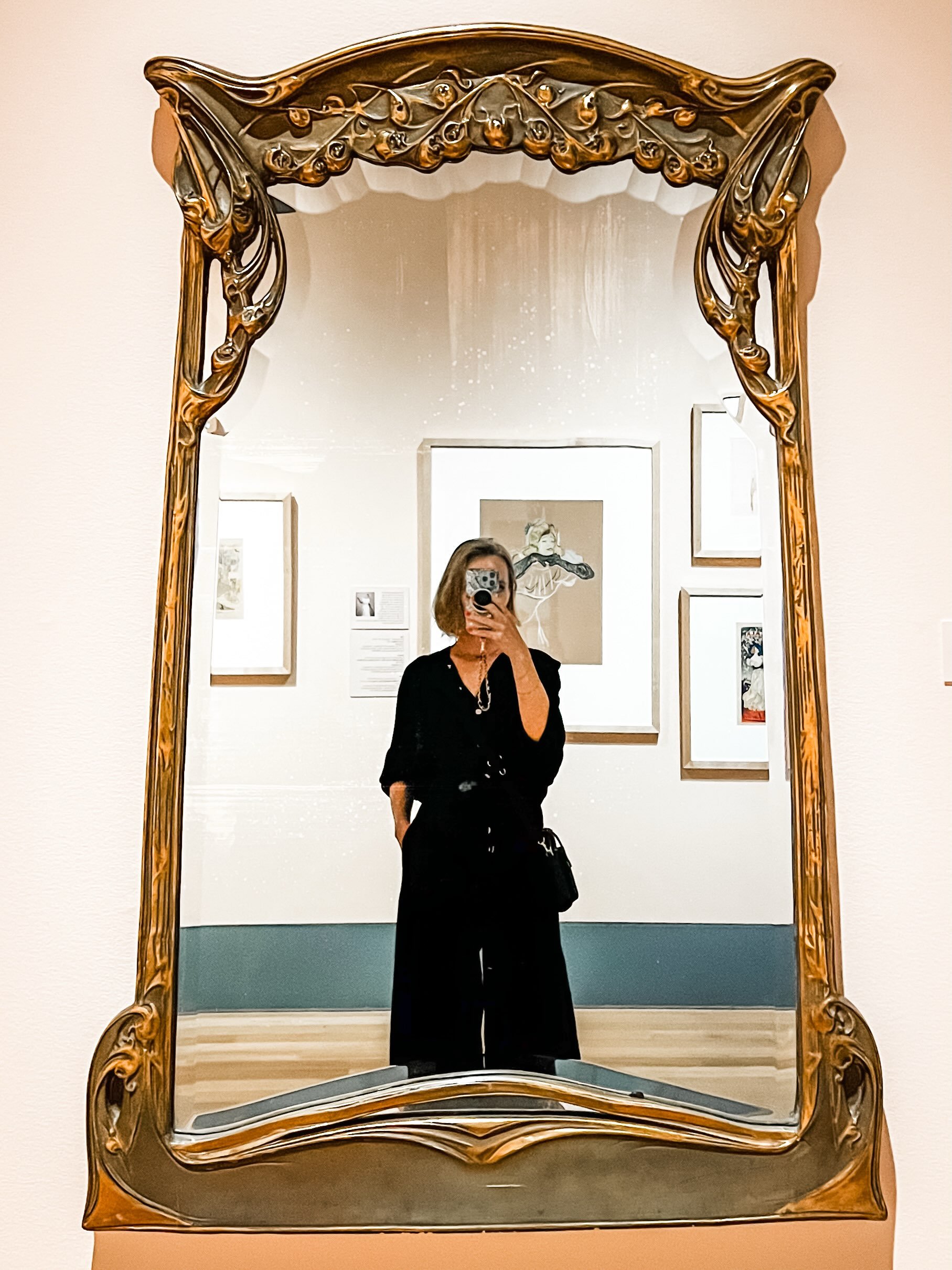 The current exhibitions @grartmuseum are absolute treasures to this Francophile Naturalist. 

The Matter of Awe: Landscapes in Art 🖼️

Decadent Spirit: French Art at the Turn of the Century 🇫🇷 

Highly recommend. 

#slowsunday #solodate #aweandart