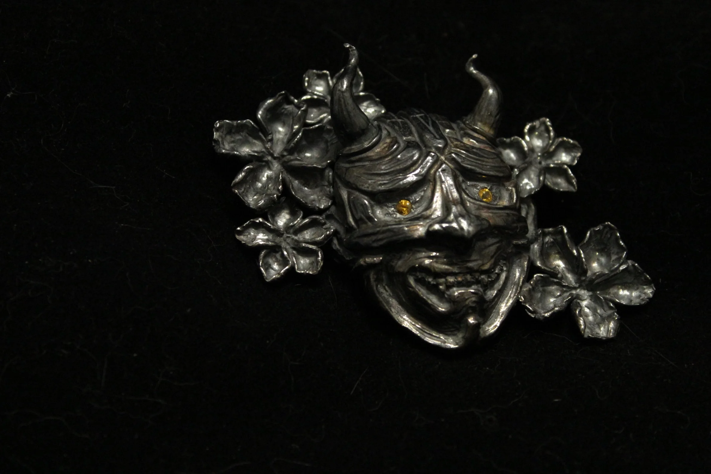 Hannya - Brooch