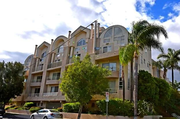 4549 Haskell Avenue, Unit 6, Encino