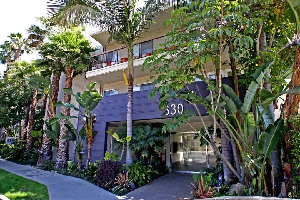 330 South Barrington Avenue, Unit 305, Brentwood