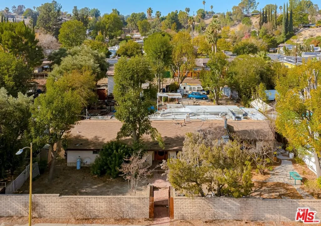 5701 Winnetka Avenue, Woodland Hills, CA 91367