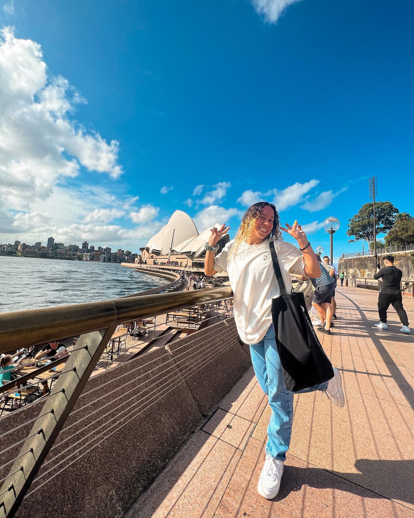 P. Sherman, 42 Wallaby Way, Sydney!🐠🐡

Calm day in Sydney, Australia! Got to go to the Sydney Opera House with my bestie team!💛🇵🇭

➡️Swipe to see some pics I took of my friends today at the Sydney Opera House🤩

#sydneyaustralia #findingnemo #ps