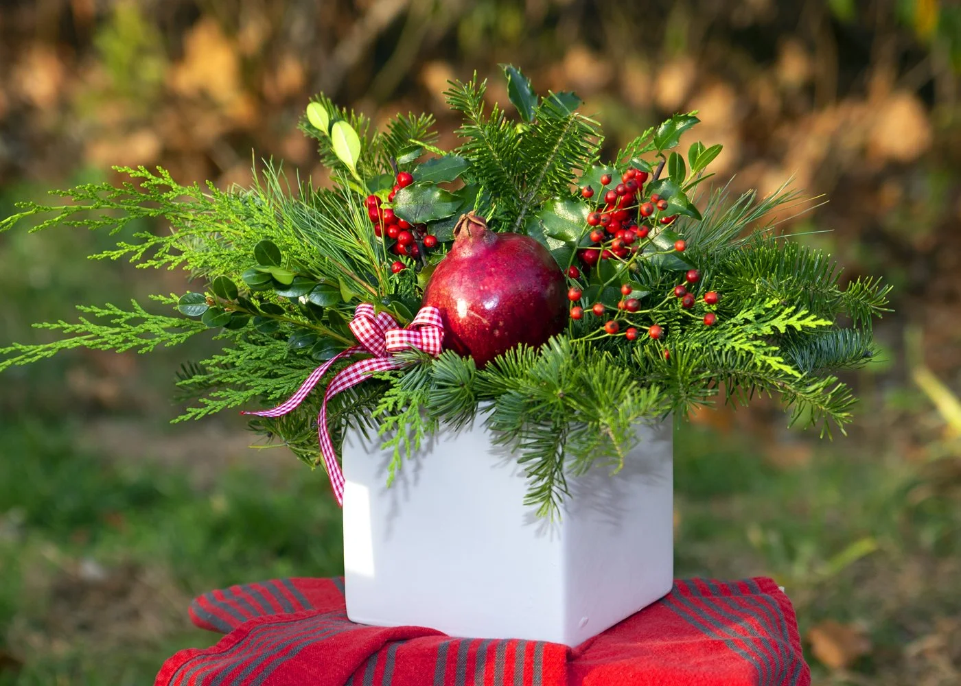Holiday Greens and Decor Pop-up at Kittery Ace Hardware!