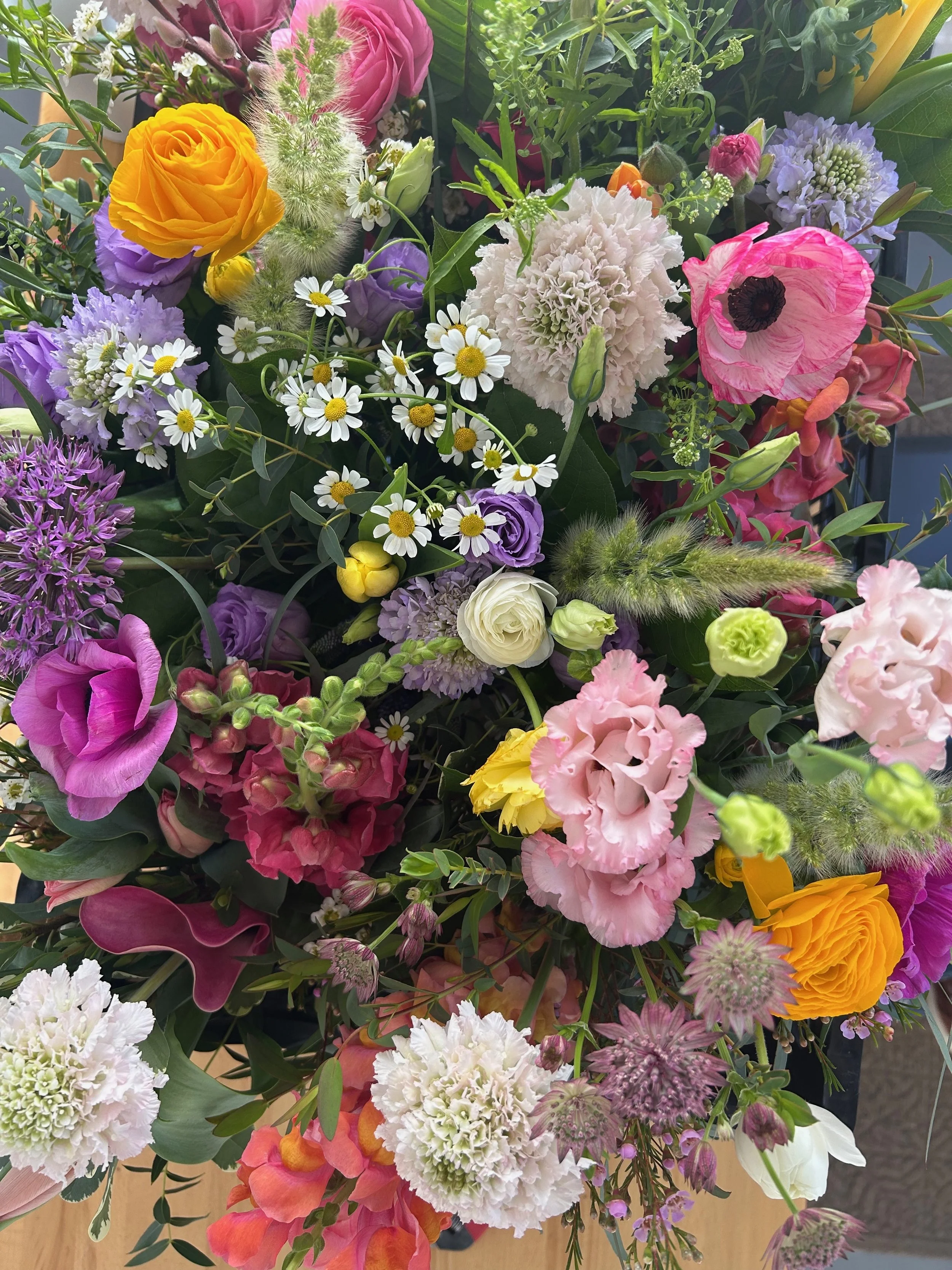 Art on The Hill Spring Shop and Flower Pop Up!