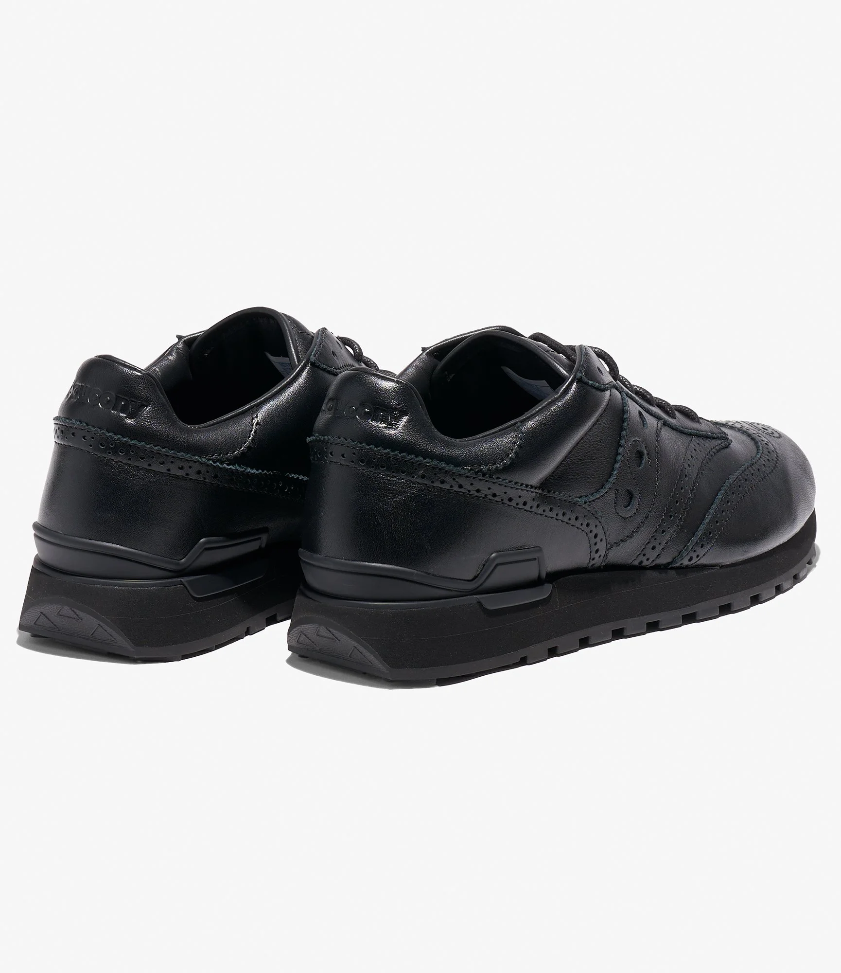 06_SAUCANY_BLACK_2.jpg