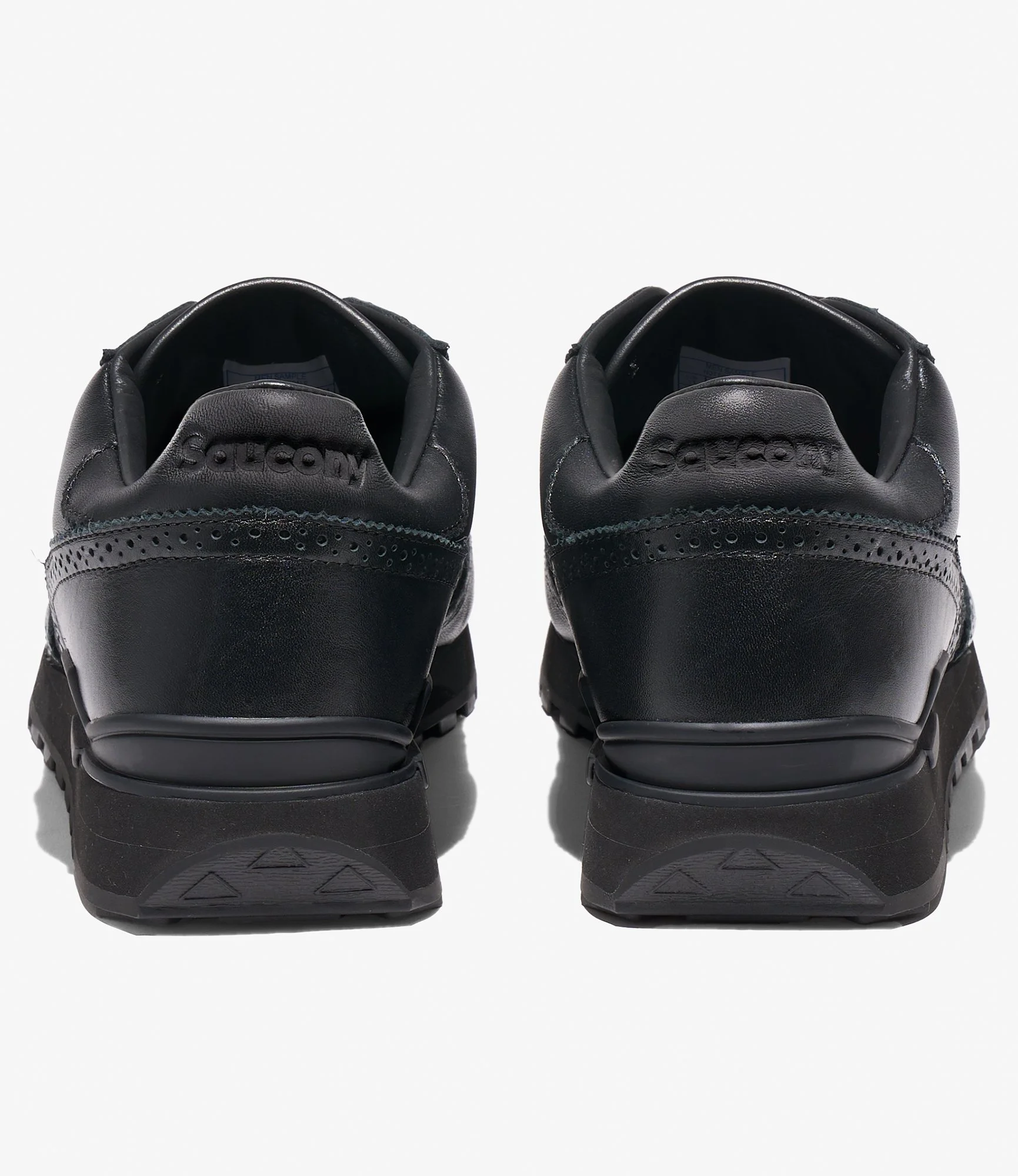 06_SAUCANY_BLACK_5.jpg