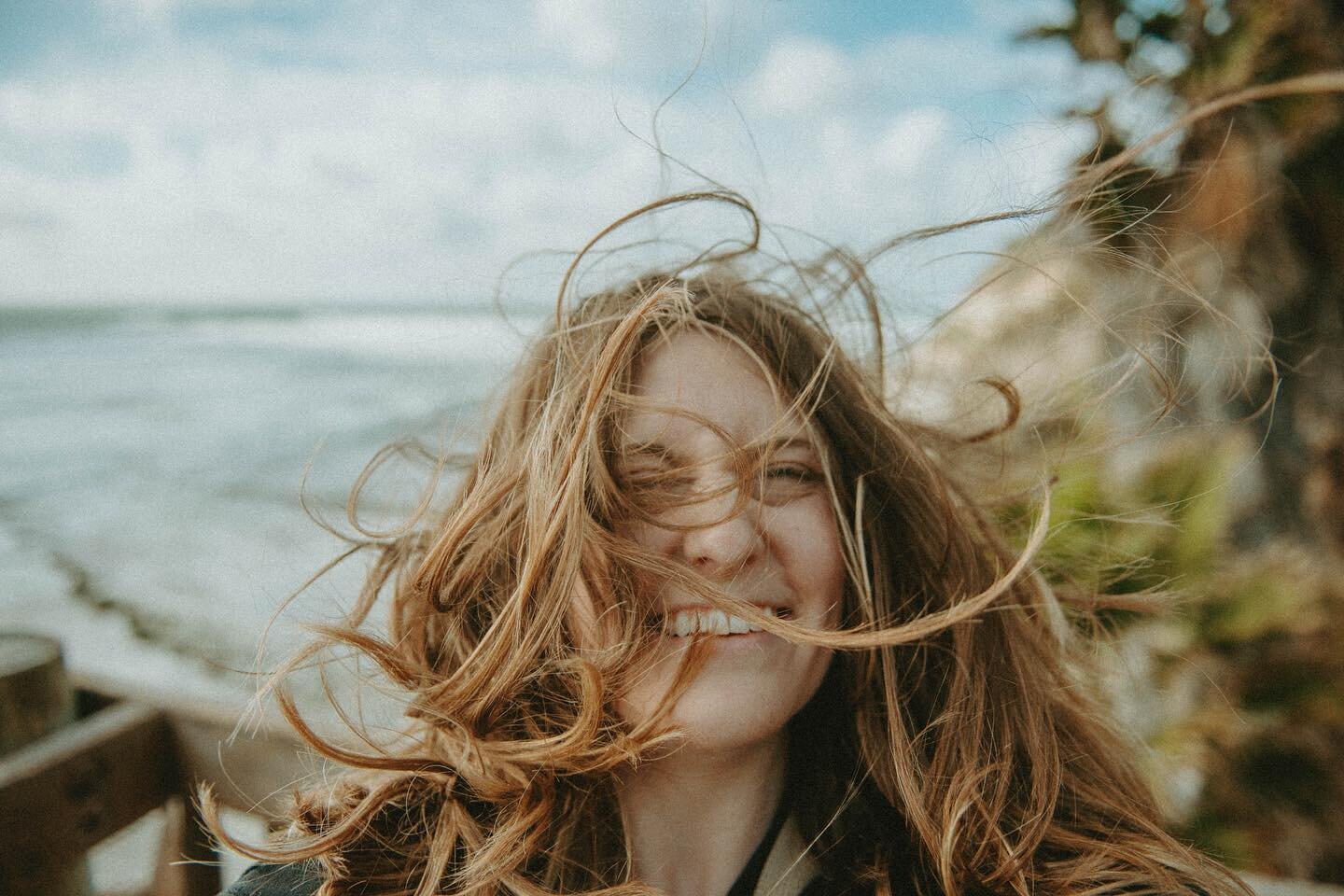 Happy earth day from me, my hair, the wind, and encinitas. 

Still pinching myself seven years later that this is my home. Pick up trash if you see it. Balloons are not a friend to the ocean. Recycle when you can. Love where you live. 

Let me know- 