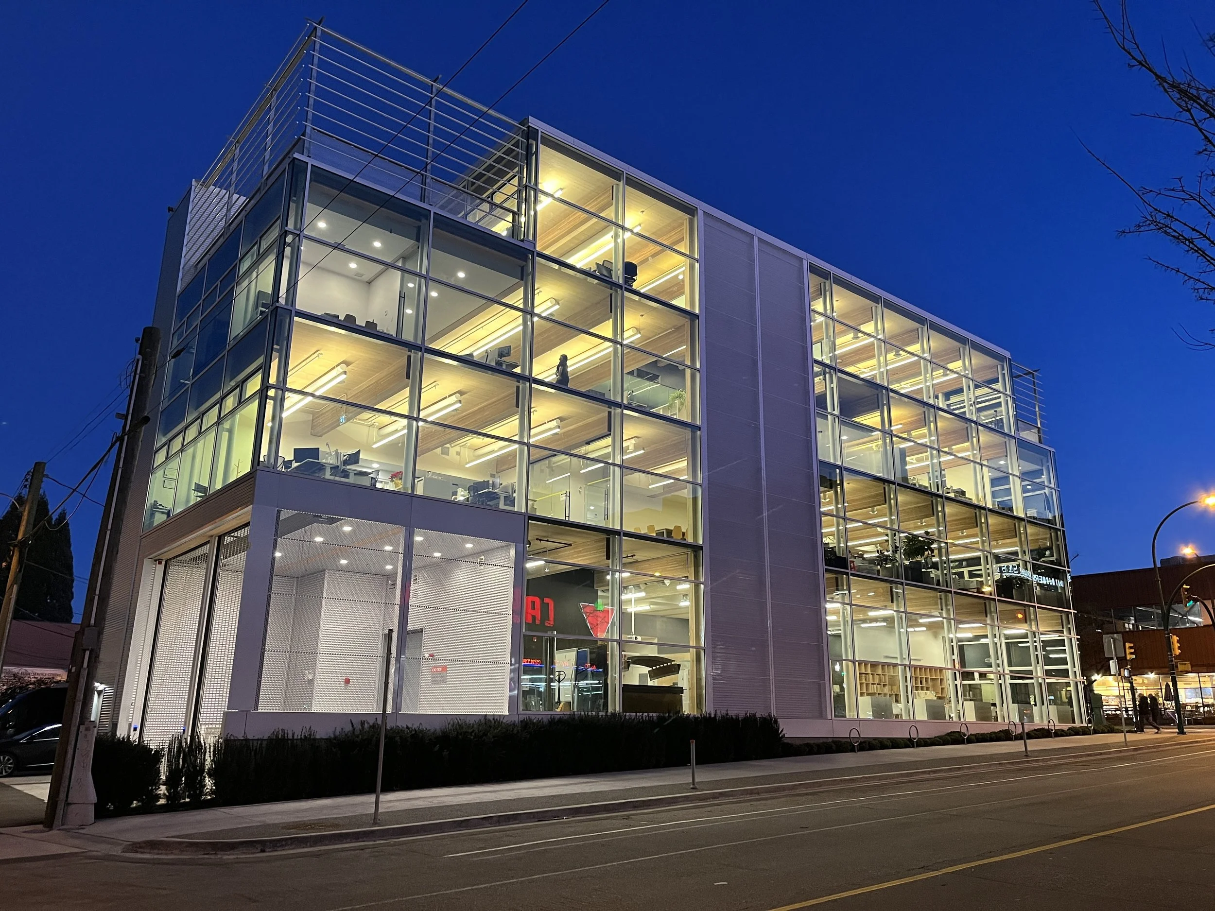 electrochromic glass