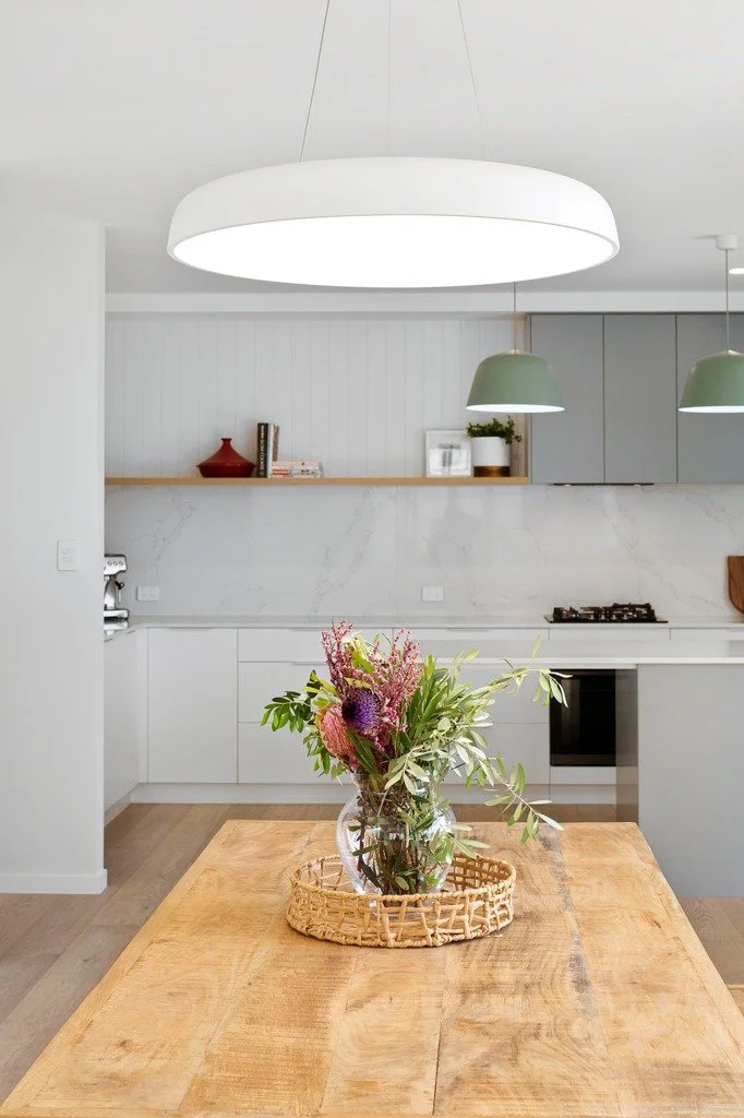 Bulimba dining with kitchen.jpg