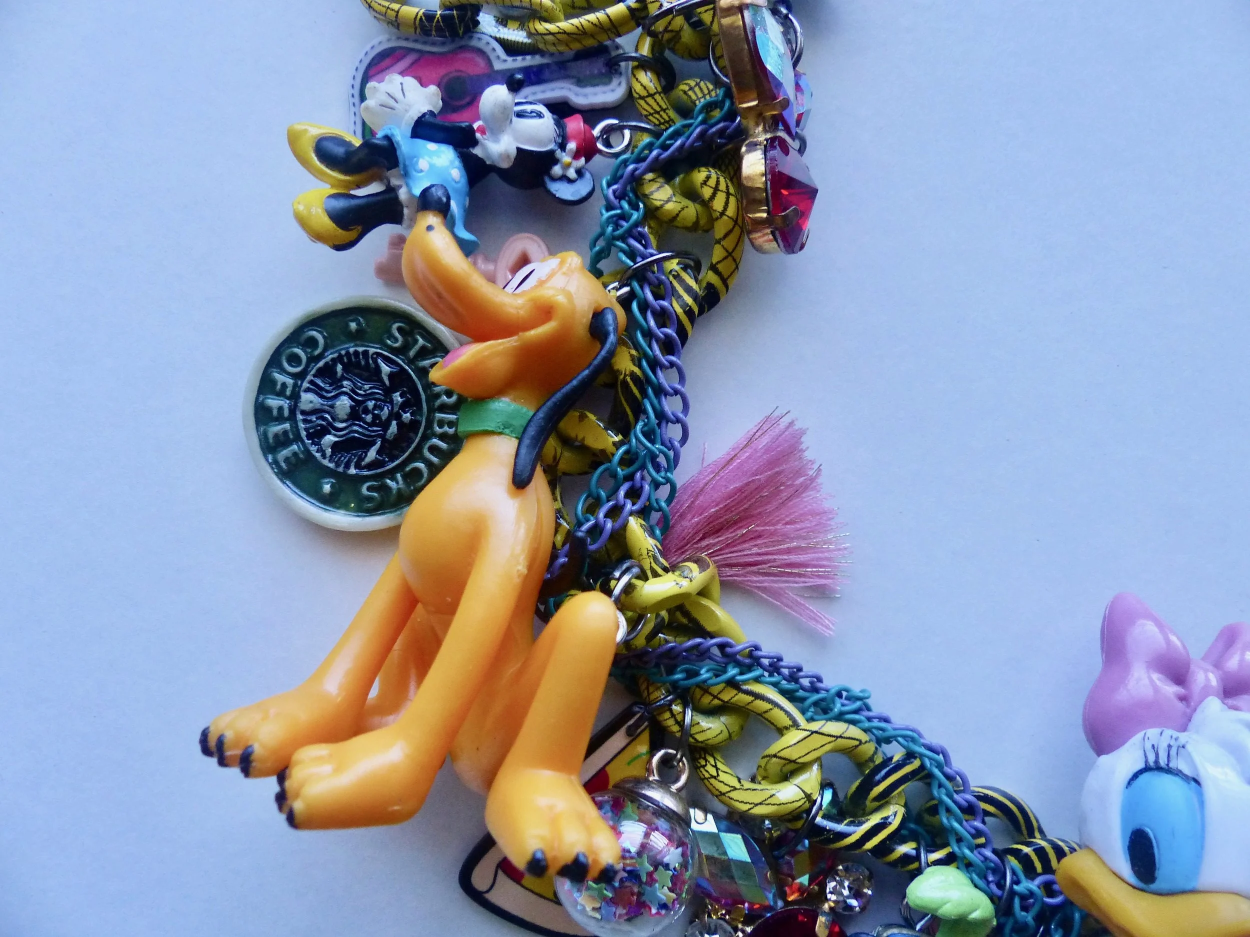 Daisy duck Pluto details.jpg